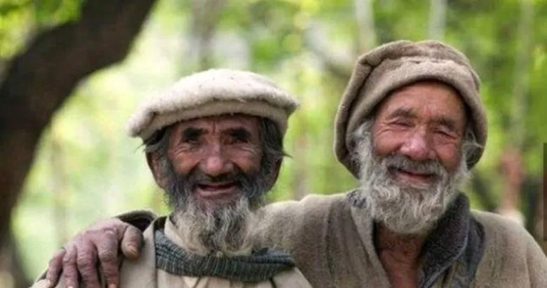 120 yil yasiyorlar iste uzun yasamin