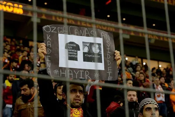 Arena'da Özgecan Aslan unutulmadı