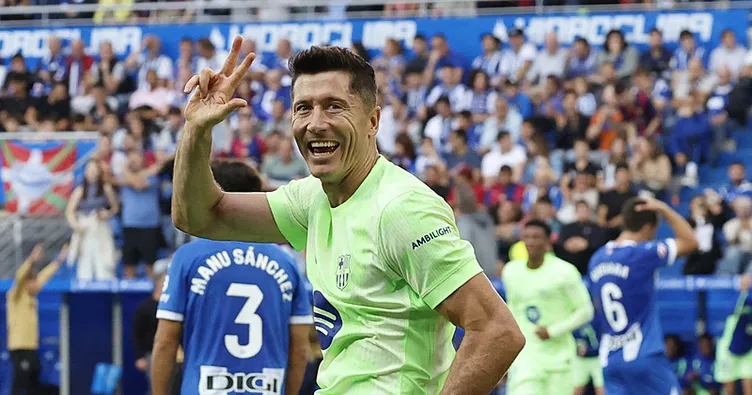 Lewandowski yarım saatte 3 gol attı, Barça kazandı