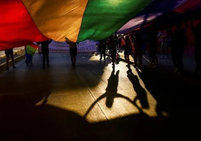 Cinsiyet değiştirme terörüne karşı isyan büyüyor: LGBT lobisine karşı emsal karar!