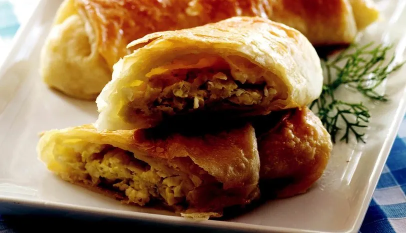 Pırasalı Kolay Börek Tarifi Tarifi BöreklerÇörekler ve Poğaçalar Sofra