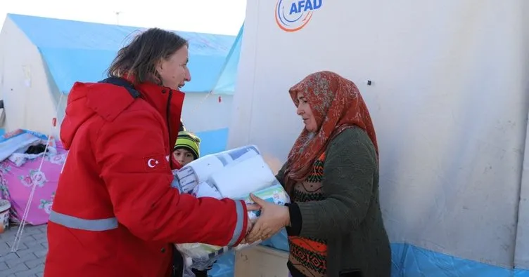 Türk Kızılayı depremzede kadınlara özel whatsapp hattı kurdu