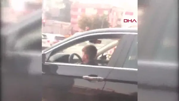 İstanbul Bağcılar'da trafikte akılalmaz görüntü; otomobil kullanan çocuk kamerada
