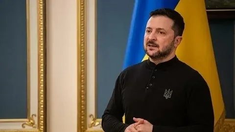 zelenski-gonulluler-koalisyonu-ulkelerinin-guvenlik-yetkilileri-3-ocakta-bir-araya-gelebilir-1767112741047.jpeg Zelenski: “Gönüllüler Koalisyonu ülkelerinin güvenlik yetkilileri 3 Ocak’ta bir araya gelebilir”