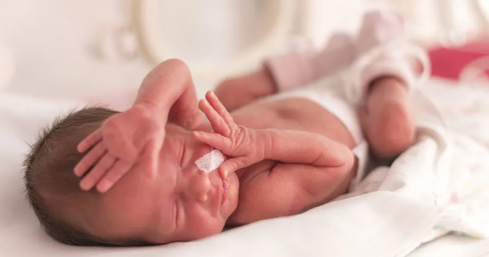 Erken doğan bebeklerde körlüğe yol açabilen "ROP Erken doğan bebeklerde körlüğe yol açabilen "ROP