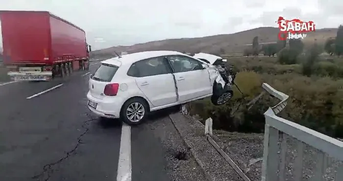 Ölüme ramak kala! Otomobil köprüde asılı kaldı | Video