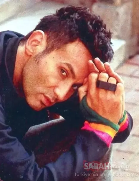 SON DAKİKA: Sahnede yere yığılan Metin Arolat’ın son görüntüsü ortaya çıktı! Metin Arolat’a kalp masajı yaptıkları an...