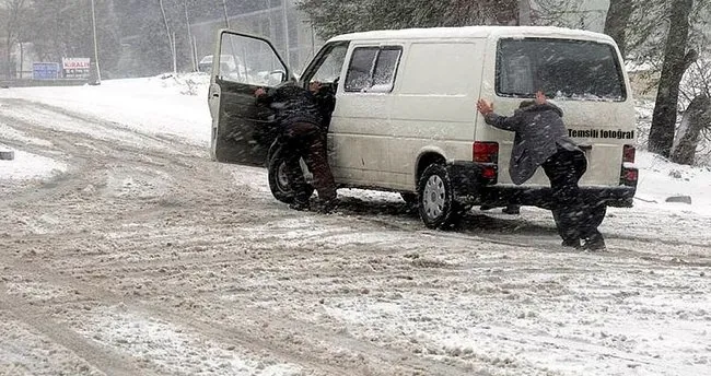 İstanbul’da yüksek kesimlerde kar yağışı başladı