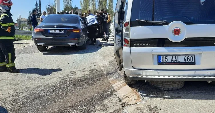 Amasya’da trafik kazası: 2’si çocuk 7 yaralı