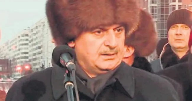 Binali Yıldırım Kazan’da Sadri Maksudi Arsal Anıtı’nı açtı