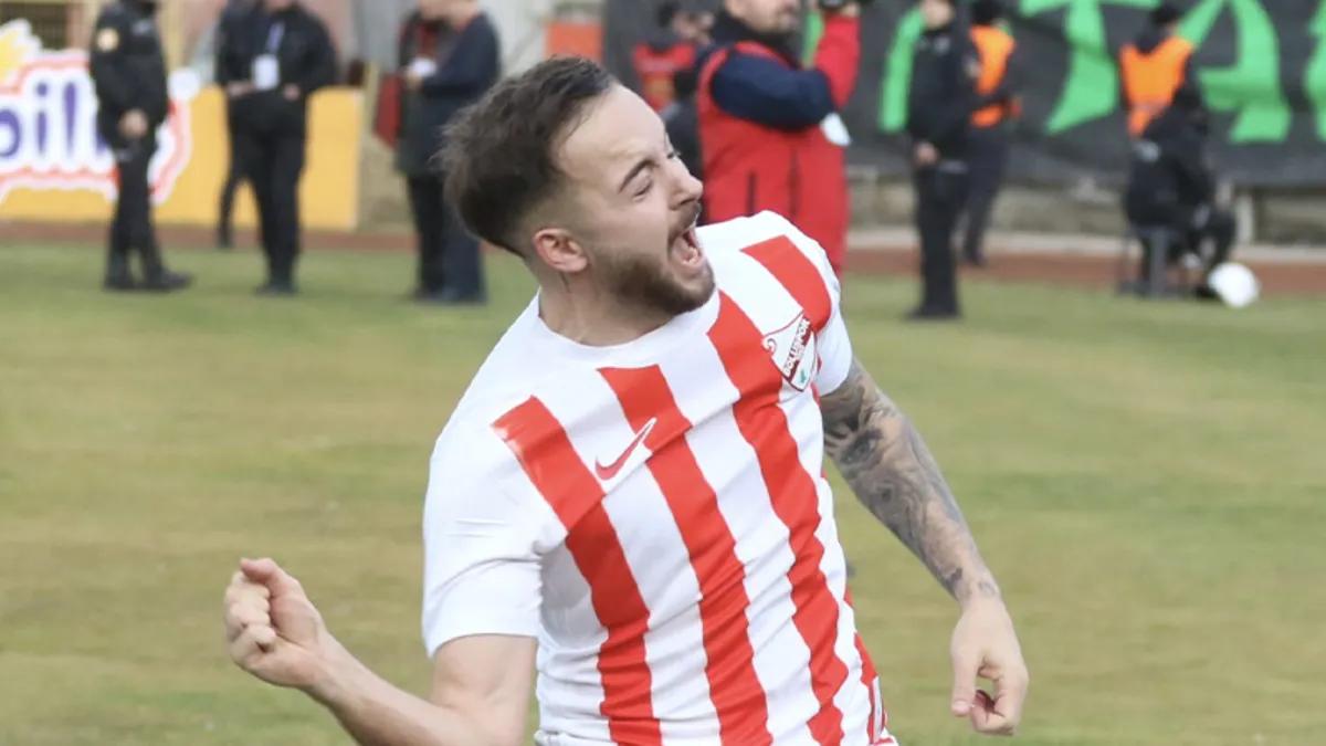 Boluspor, Sakaryaspor’u 2 golle geçti!