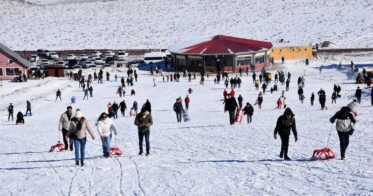 Karacadağ Kayak Merkezi sezonu açtı