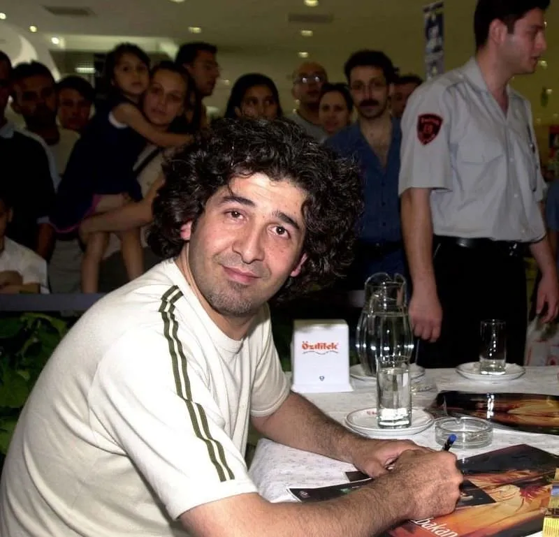 Murat göğebakan биография. Murat Göğebakan жена.
