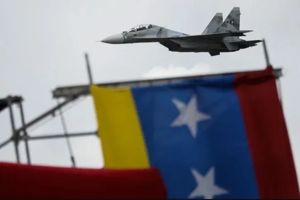 ABD-Venezuela hattında savaş çanları çalıyor: F-35’ler Karayipler’e konuşlandırılıyor! ‘Tehlike sezersek jetleri vururuz’