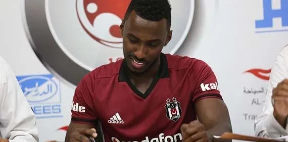 Beşiktaş formasını giydi, imzayı attı