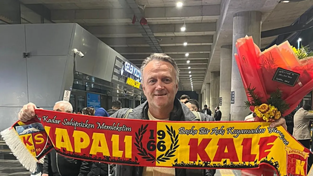Kayserispor’un yeni teknik direktörü Erling Moe kente geldi Kayserispor’un yeni teknik direktörü Erling Moe kente geldi