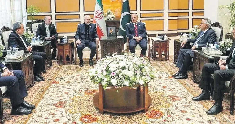 Masa yeniden kuruluyor