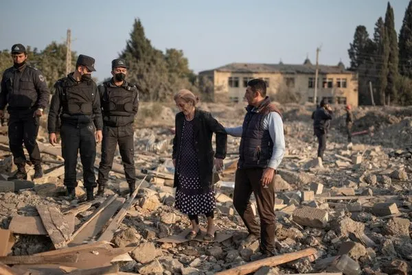Ermenistan, ikinci kez Azerbaycan'ın Gence kentindeki sivilleri uykudayken vurdu