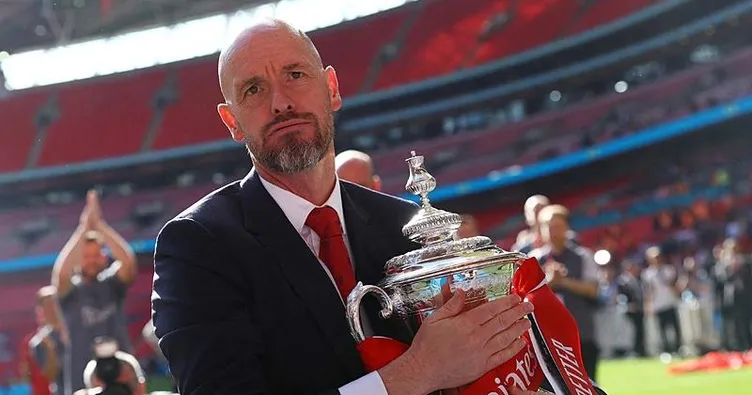 Manchester United Erik ten Hag’ı kovdu