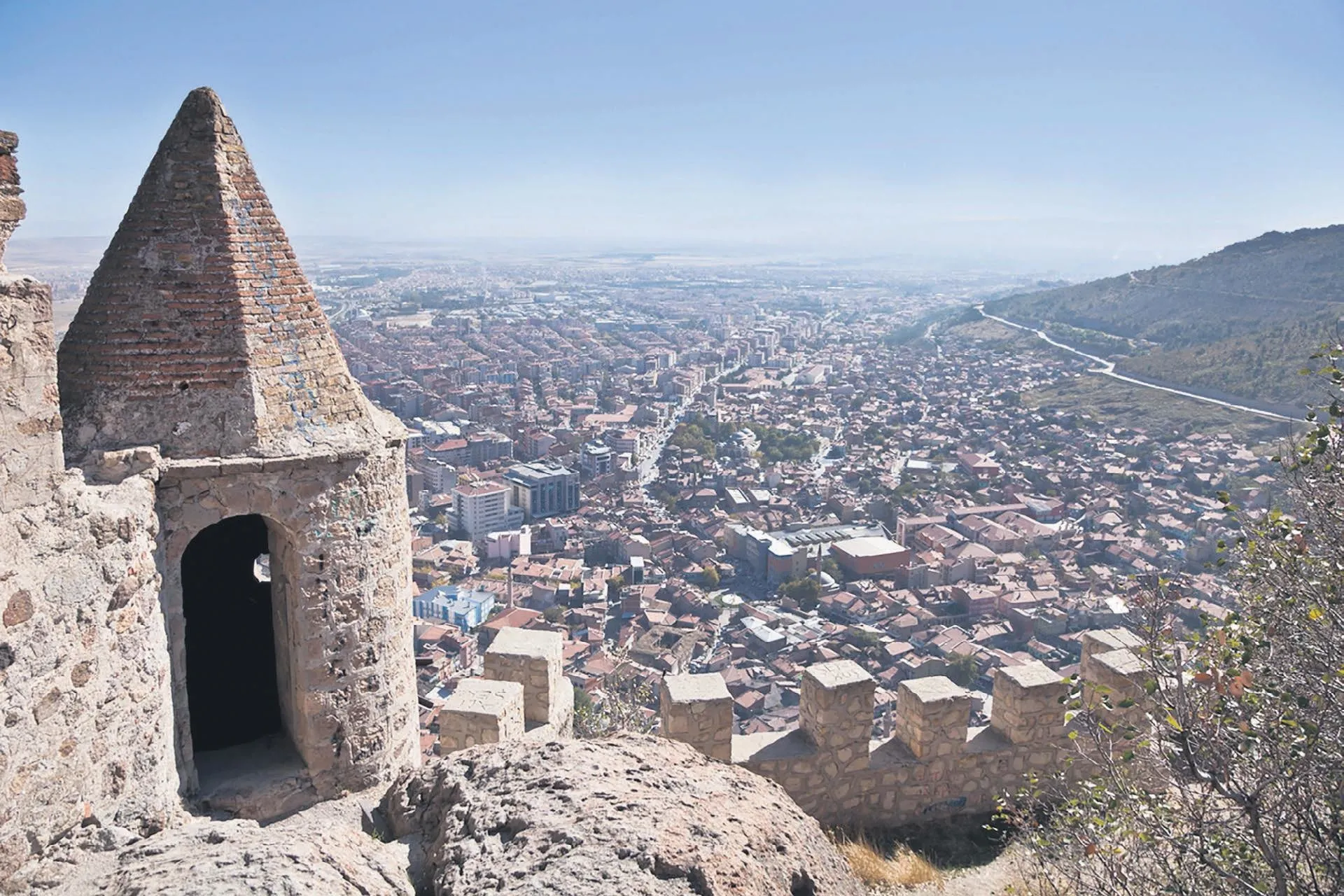 İDİL AÇIKALIN / İftarda Manisa’dayız