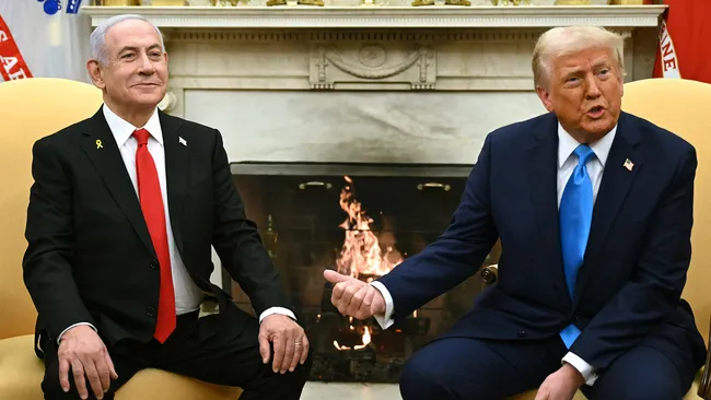 netanyahunun-trumpa-irana-yeniden-saldiri-icin-planlar-sunacagi-iddia-edildi-1766263844839.jpg Netanyahu’nun Trump’a İran’a yeniden saldırı için planlar sunacağı iddia edildi!