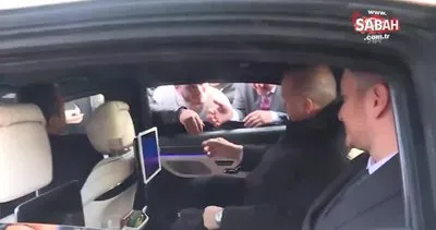 Cumhurbaşkanı Erdoğan, İstanbul Tarabya’da minibüsçülerle bir süre sohbet etti!
