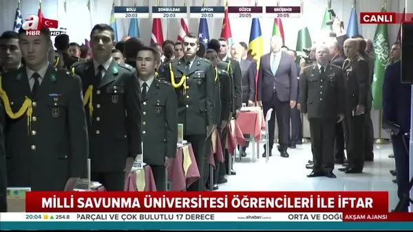 Başkan Erdoğan, iftarını Milli Savunma Üniversitesi öğrencileriyle açtı