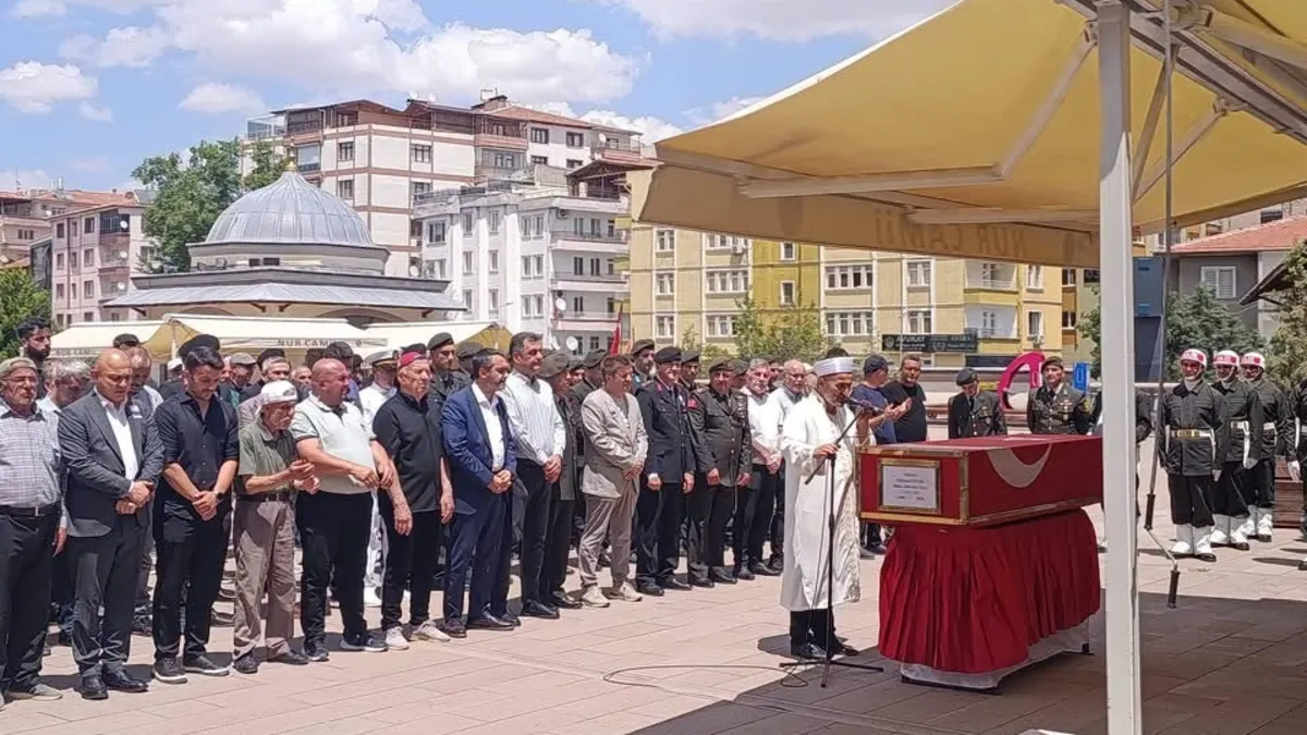 Kıdemli Üstçavuş Gökhan Yücel'in cenaze töreninden bir görüntü.