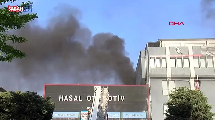 Bağcılar'da fabrika yangını! Ekipler olay yerine sevk edildi | Video