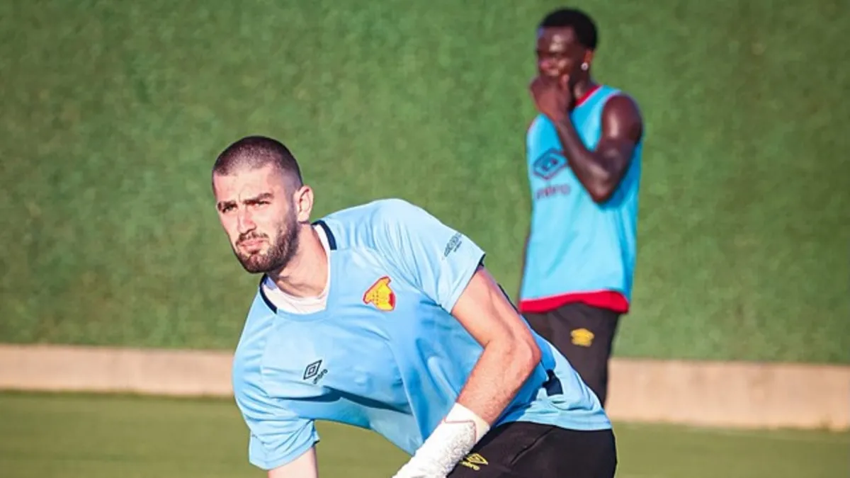 Göztepe futbol takımının yeni sezon transfer çalışmaları kapsamında golcü arayışı.