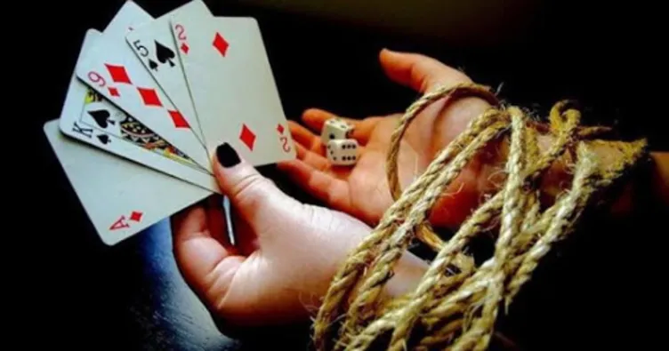 24 kişi birleşti, kumar oynarken basıldı