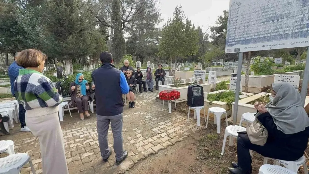 Fatma Girik Bodrum'da mezarı başında anıldı