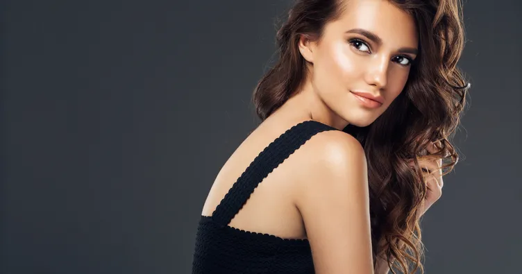 Esmer kadınlara yakışacak renkler