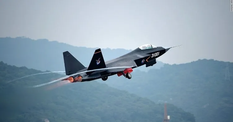 Çin  hava kuvvetleri ile ABD’ye meydan okuyor