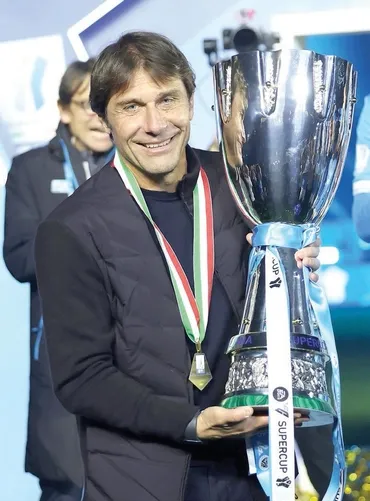 fenerbahcede-4-ismail-kartal-donemi-dun-resmen-sona-erdi-yeni-hoca-italyan-1793137680968.jpeg