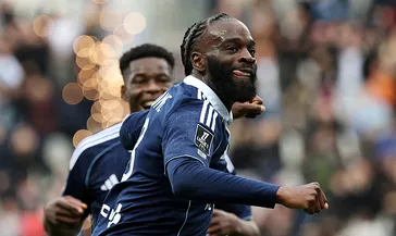 Paris FC, Monaco’yu 4 golle ezdi!