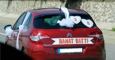 Gelin arabasına yazılanlar ’Bu kadarına da pes’ dedirtti! Şaşırtan düğün manzarası