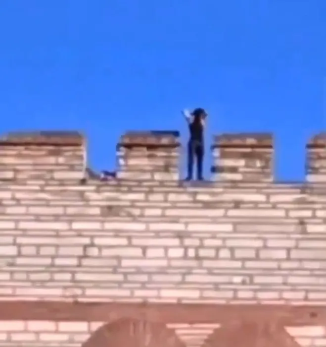 SON DAKİKA! Surdaki vahşette yeni gelişme! Katil Semih Çelik iki kızı katledip intihar etmişti: Görüntüdeki 3. kişinin sırrı çözüldü