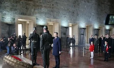 Son dakika: Bakan Selçuk Başöğretmen Atatürk’ü ziyaret etti: Gücümüzü Aziz şahsınızın tarihe damga vuran kararlılığından almaktayız