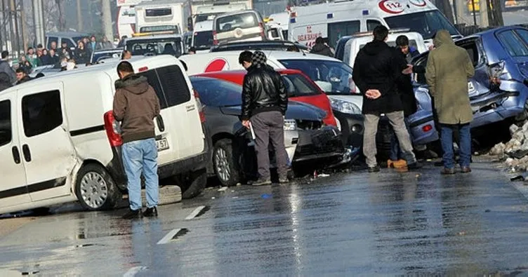 Ankara’da 25 araçlı zincirleme kaza