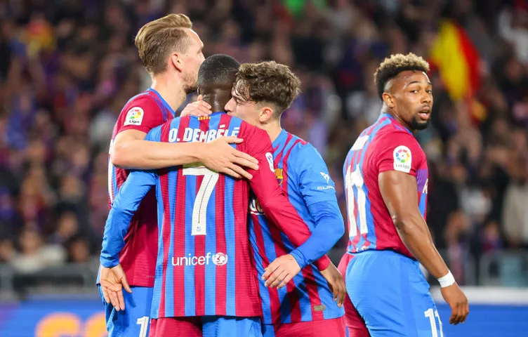 Barcelona’da ayrılık depremi! Xavi Hernandez biletlerini kesti tam 9 dünya yıldızı satış listesinde…