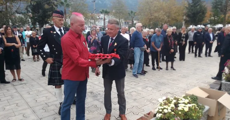 Fethiyedeki İngilizler Atatürk’ü törenle andı