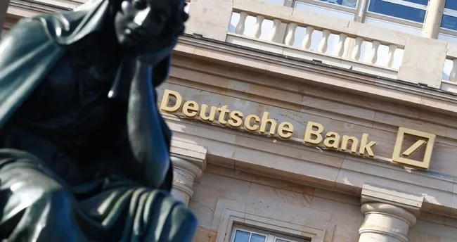 Deutsche Bank beklentinin üzerinde zarar etti