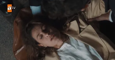 BEN BU CİHANA SIĞMAZAM LEYLA ÖLDÜ MÜ, yaşıyor mu? Silahla vuruldu! Ebru Özkan Ben Bu Cihana Sığmazam’dan ayrıldı mı, çıktı mı?