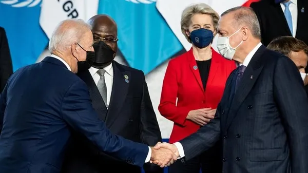 son-dakika-baskan-erdogan-biden-gorusmesinin-tarihi-belli-oldu-iste-ele-alinmasi-beklenen-konular-1635614592102.jpg
