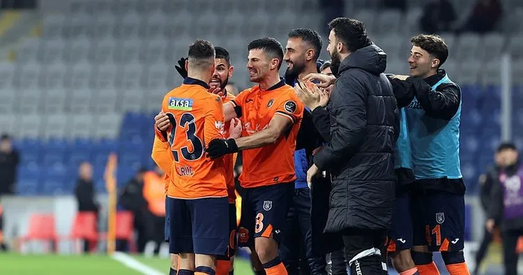 Medipol Başakşehir üst üste ikinci galibiyetini aldı! Antalyaspor’da kan kaybı devam ediyor...
