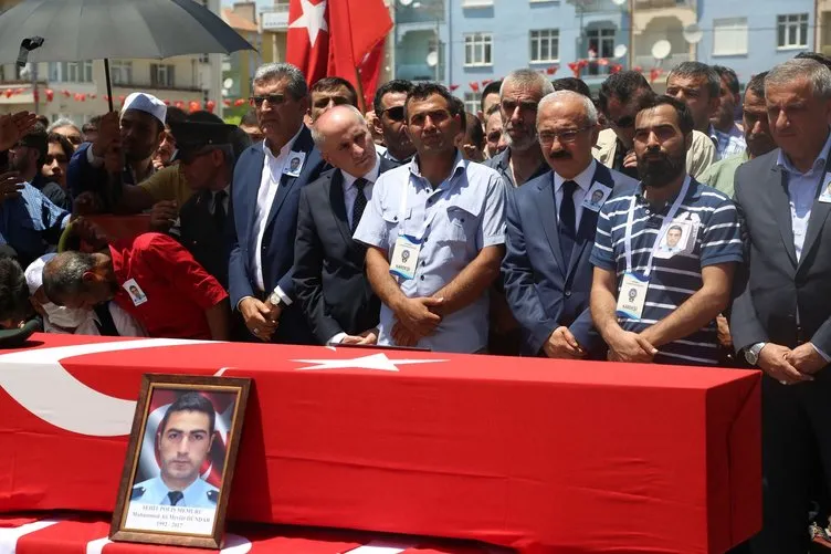 Şehit polis Dündar’ı, son yolculuğuna 15 bin kişi uğurladı