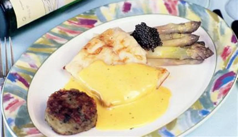 Havyar, Kuşkonmazlı, Mousseline Soslu Kalkan (Belçika Mutfağından)