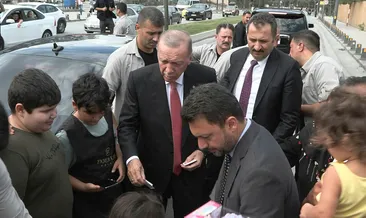 Başkan Erdoğan 4.5 kilometreyi 1 saatte gidebildi! Vatandaşlardan büyük sevgi seli...