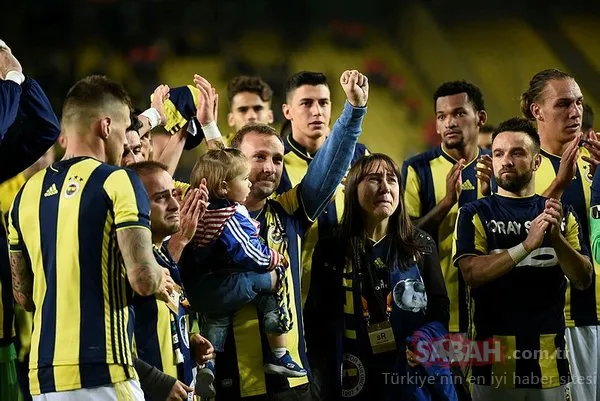Fenerbahçeli futbolcular Koray Şener'i unutmadı